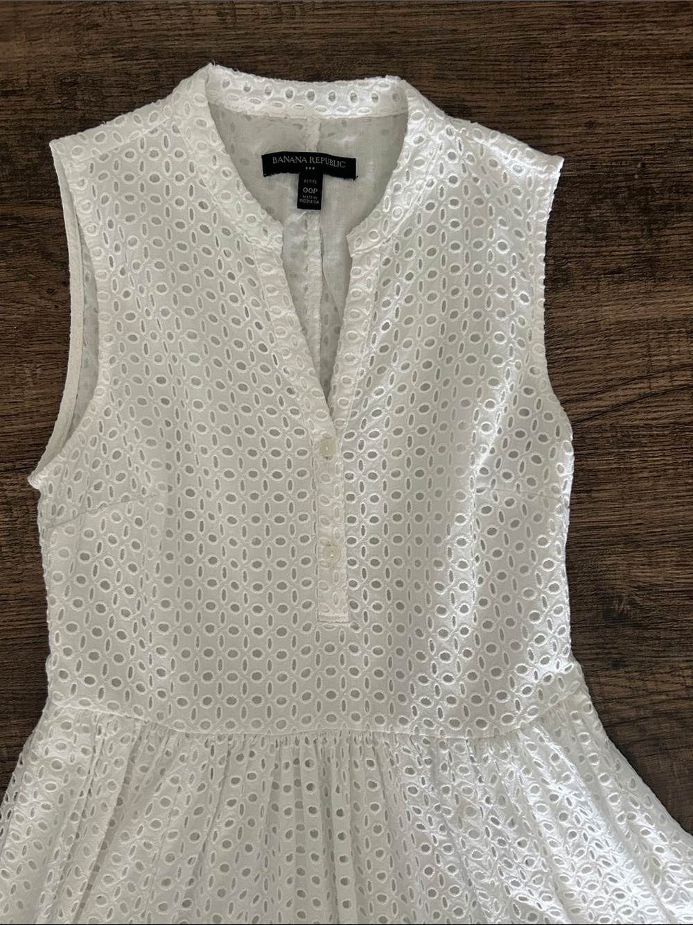 Banana Republic White Sleeveless Eyelet Mini Dress - Picture 2 of 5